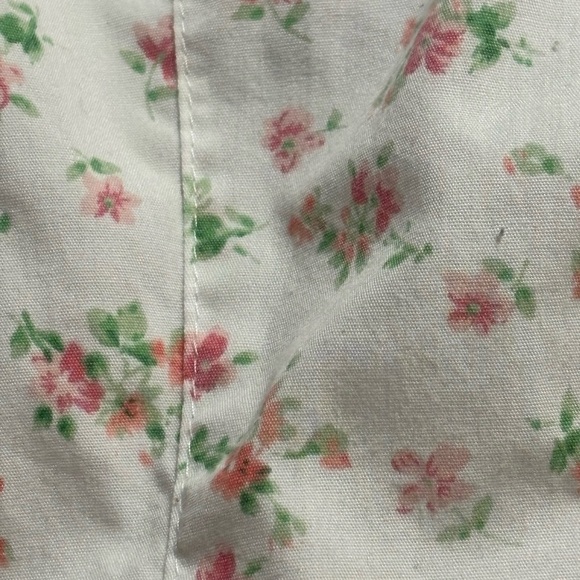 Vintage Basic Editions Button Up Blouse White Pink Roses Size Large - Picture 12 of 16